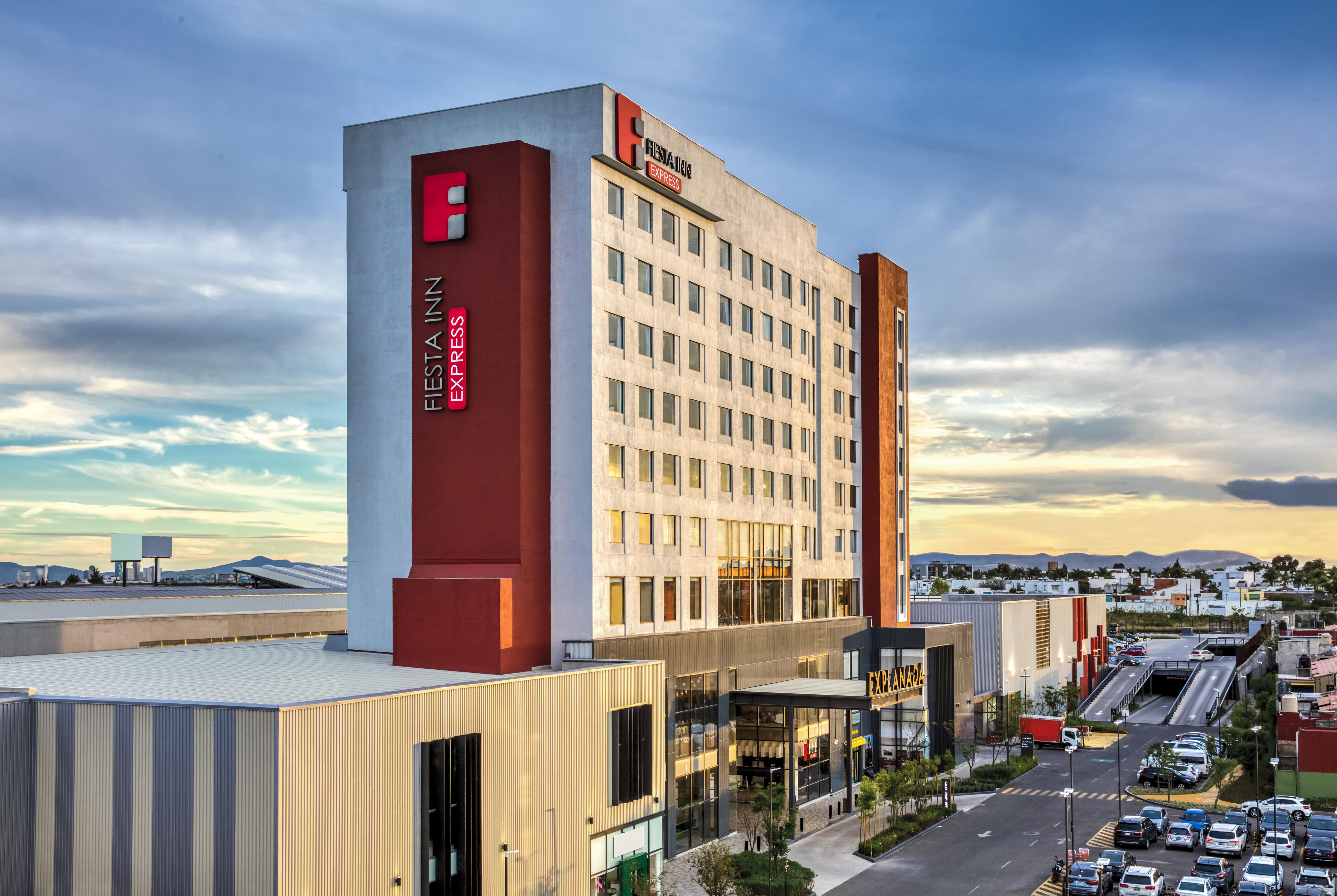 Fiesta Inn Express Puebla Explanada Dış mekan fotoğraf